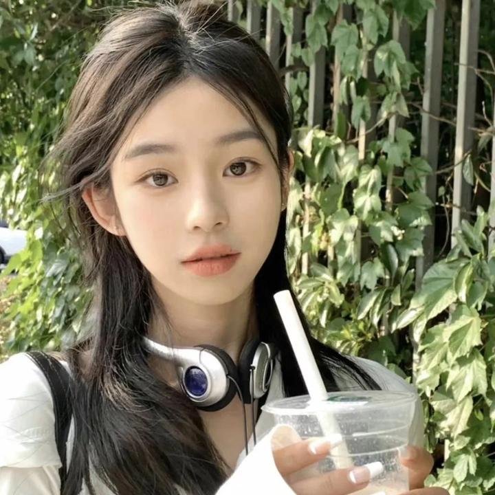 疯狂盯梢令